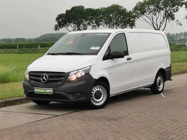 Mercedes-Benz Vito 114 CDI Image 2